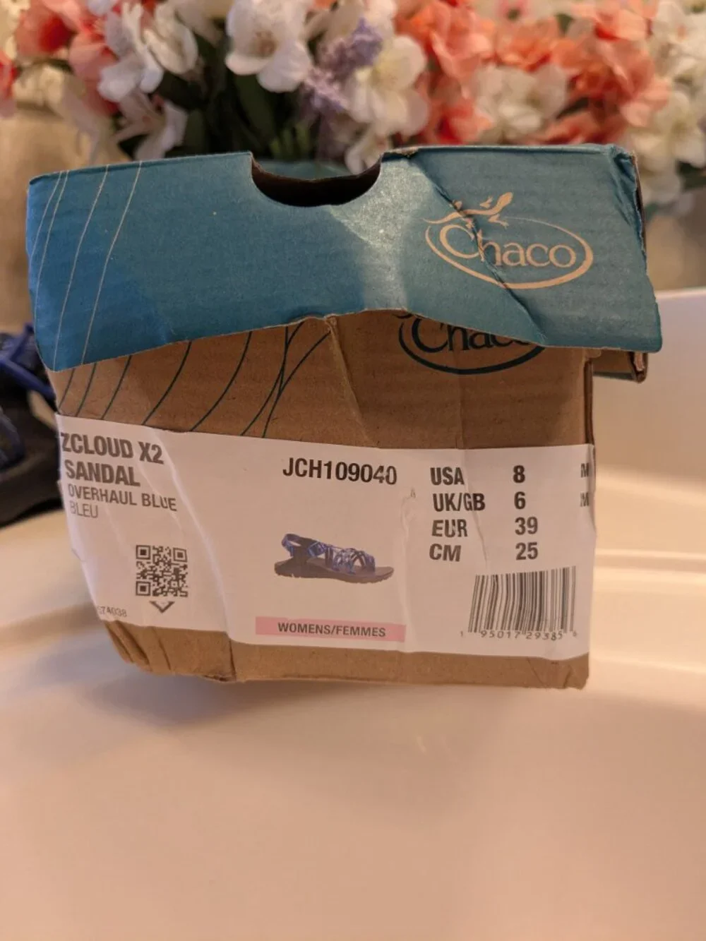 Chaco Women's Z/Cloud X2 sandals Women's Size 8